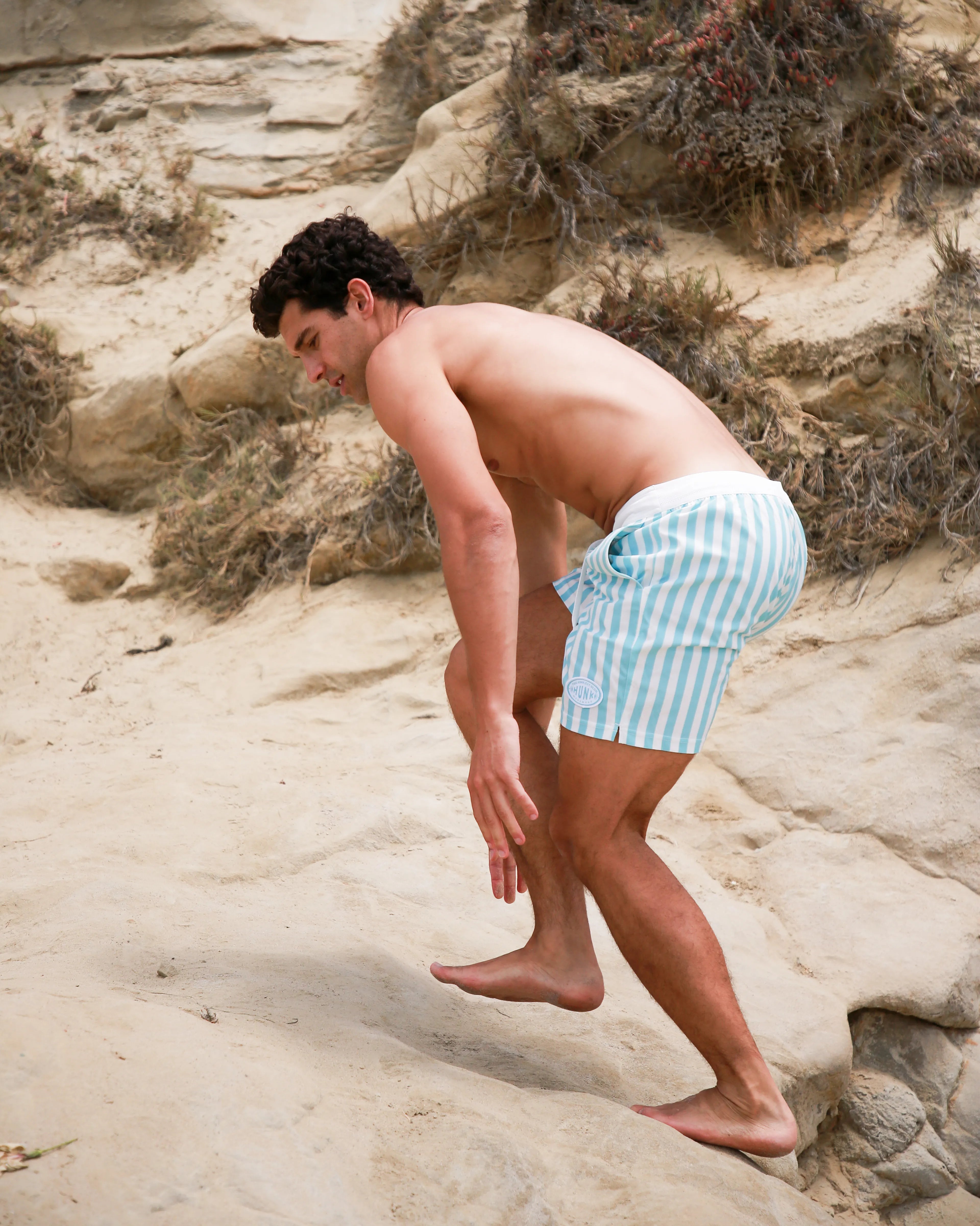 Bay Hybrid Short