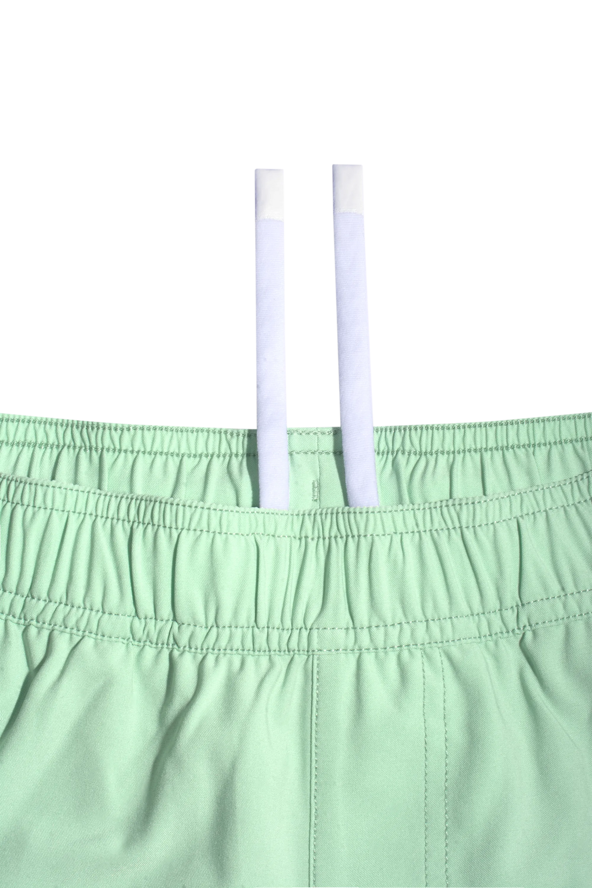 Short Híbrido 3" Sage - detalle de la cinturilla con cordón